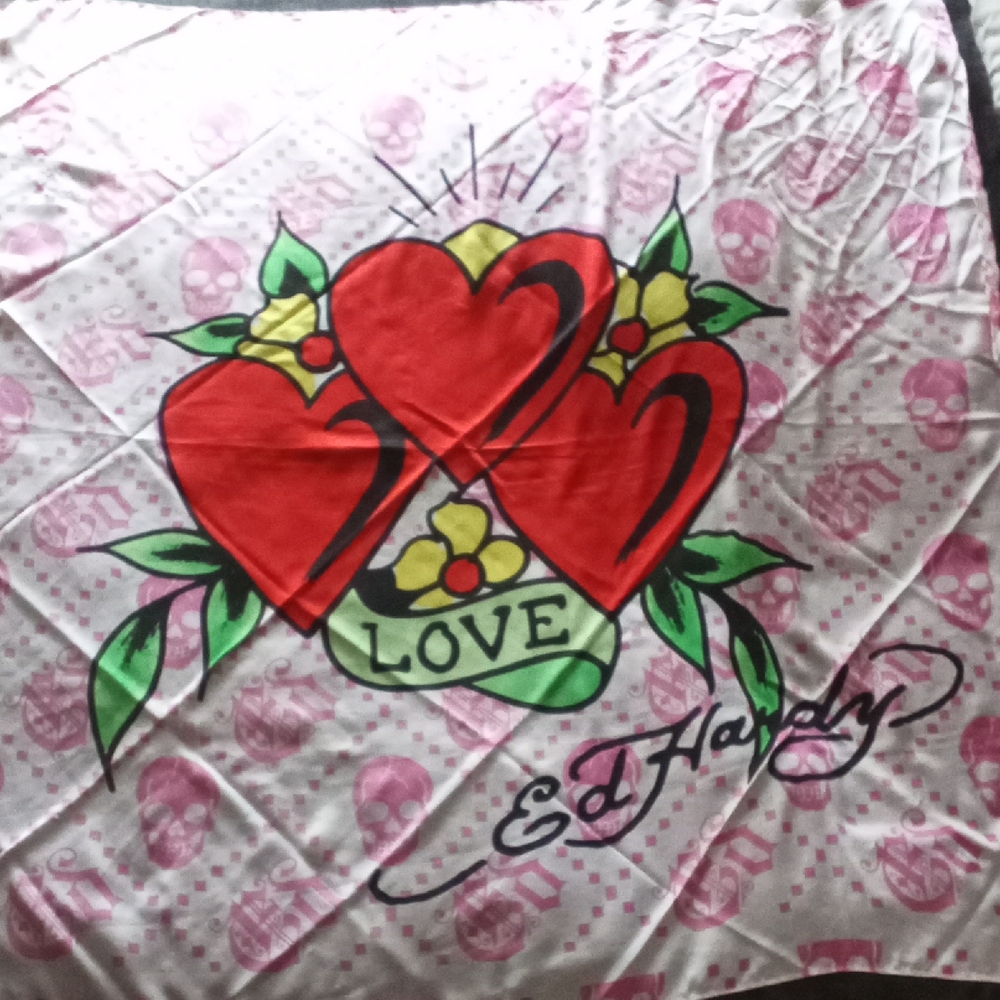 Ed Hardy Red, Green & Yellow Love Heart Graphic 42 X 42  Scard/Throw/Banner NWT!